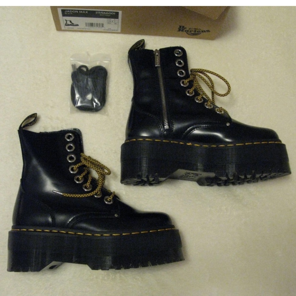 Dr. Doc Martens 'Jadon Max' Platform Boots Black Buttero US Sz 7 Authentic NIB